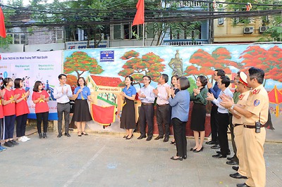 Quận Lê Chân: Bức tường thanh niên trường THPT Ngô Quyền