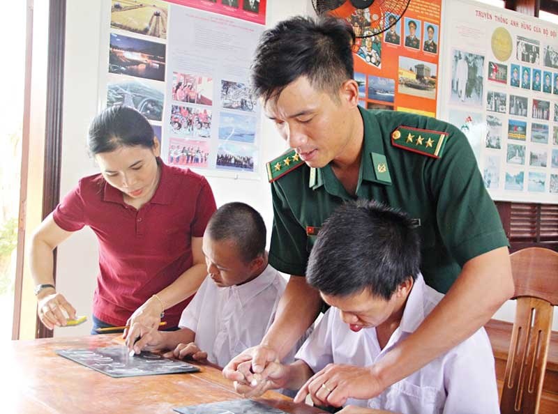 GƯƠNG SÁNG TIÊU BIỂU TRONG HỌC TẬP VÀ LÀM THEO TƯ TƯỞNG, ĐẠO ĐỨC, PHONG CÁCH HỒ CHÍ MINH