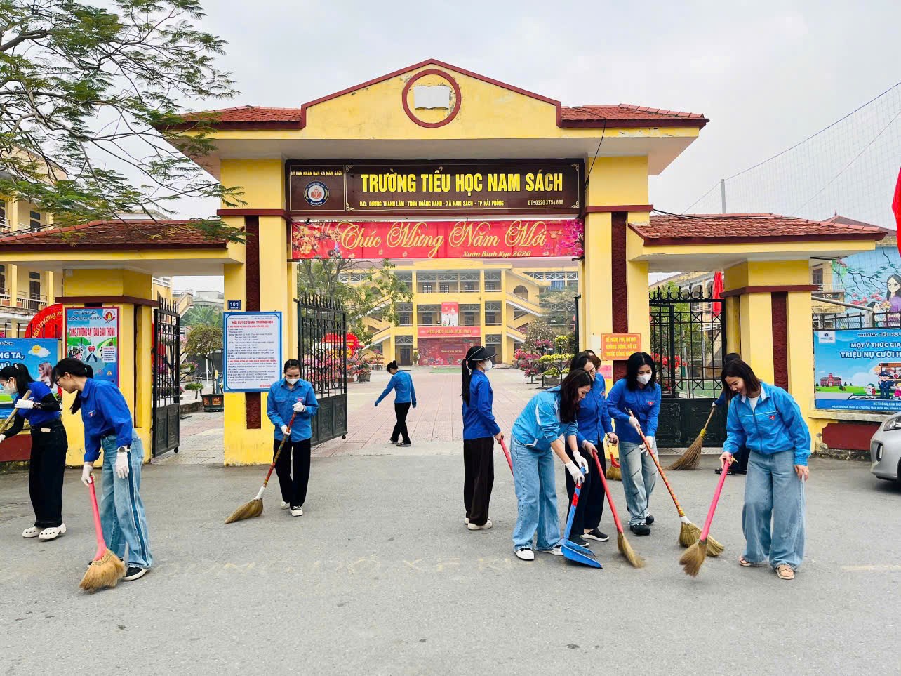 Đoàn xã Nam Sách ra quân Thứ 7 tình nguyện, chủ nhật xanh