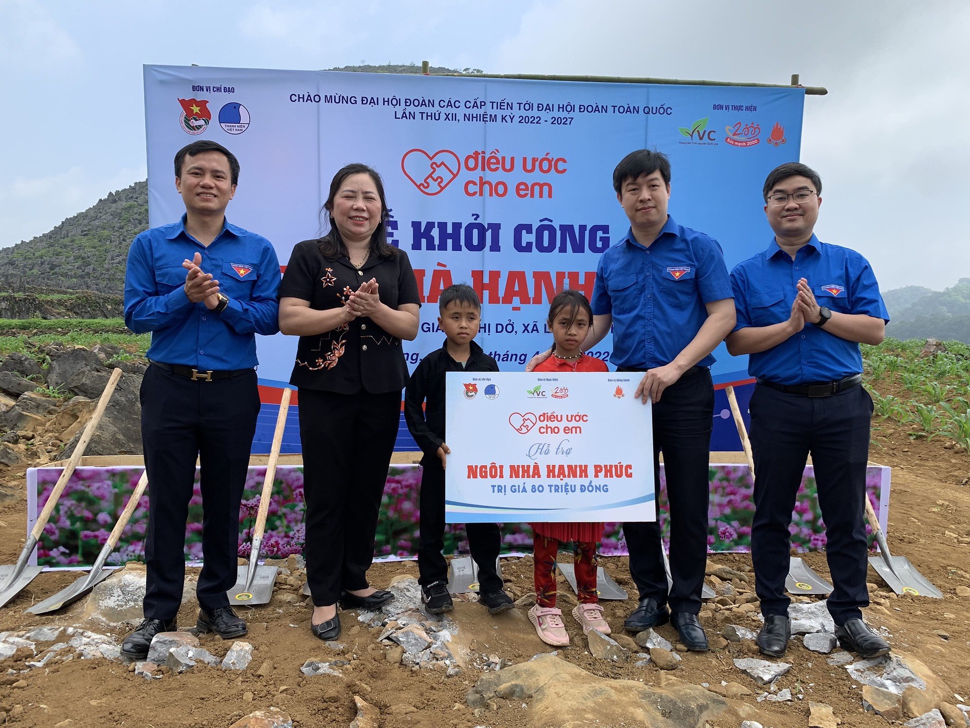 Khởi công "Ngôi nhà hạnh phúc" tặng hai anh em sinh đôi mồ côi cha mẹ