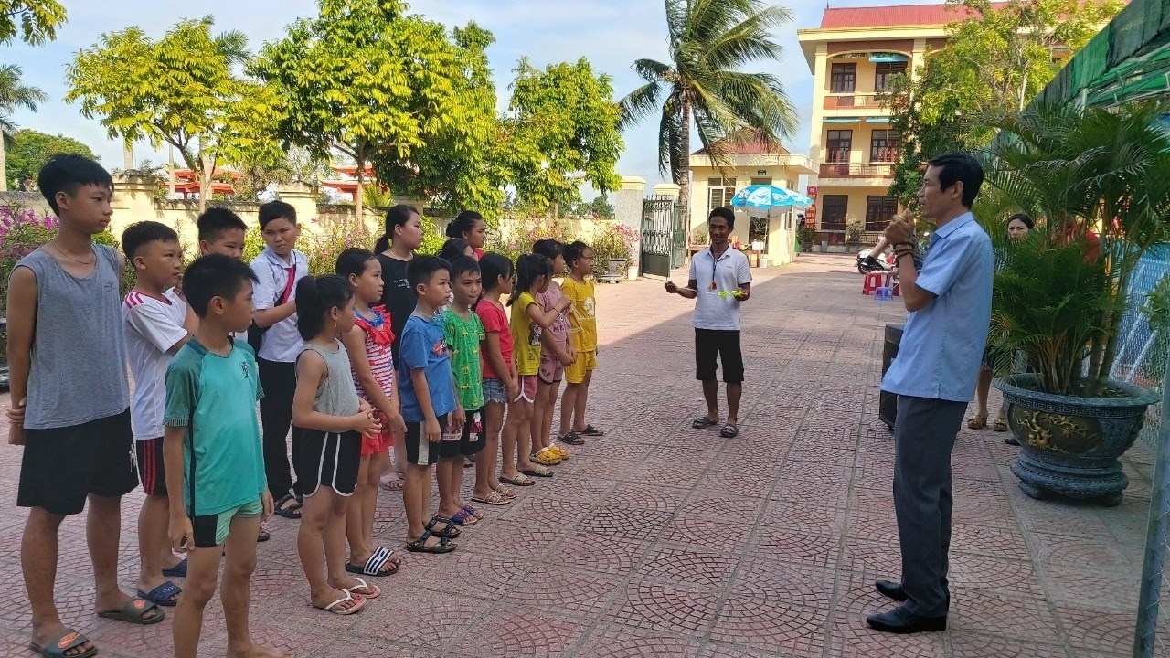 Tập huấn phòng chống đuối nước, dạy bơi miễn phí
