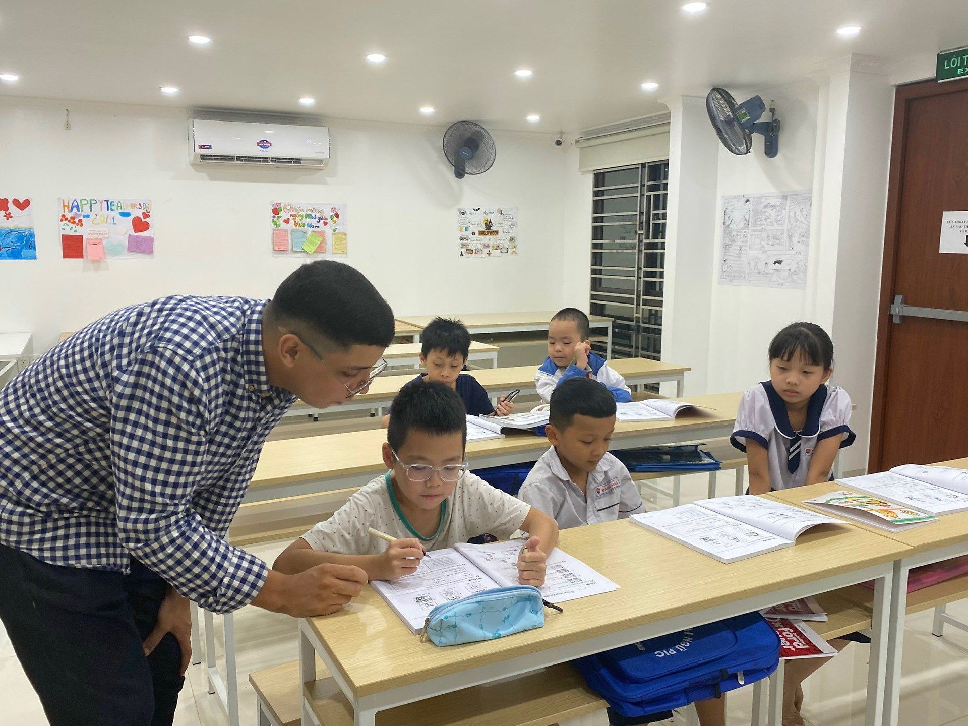 HOẠT ĐỘNG NÂNG CAO NĂNG LỰC, CHẤT LƯỢNG DẠY VÀ HỌC NGOẠI NGỮ CHO ĐOÀN VIÊN, THANH THIẾU NHI NĂM 2023