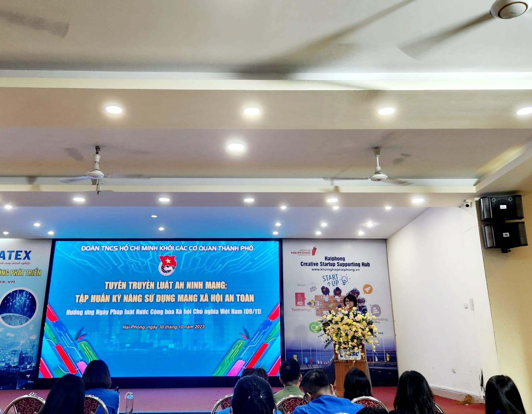 Tuyên truyền Luật an ninh mạng, tập huấn kỹ năng sử dụng mạng xã hội an toàn cho cán bộ Đoàn chủ chốt