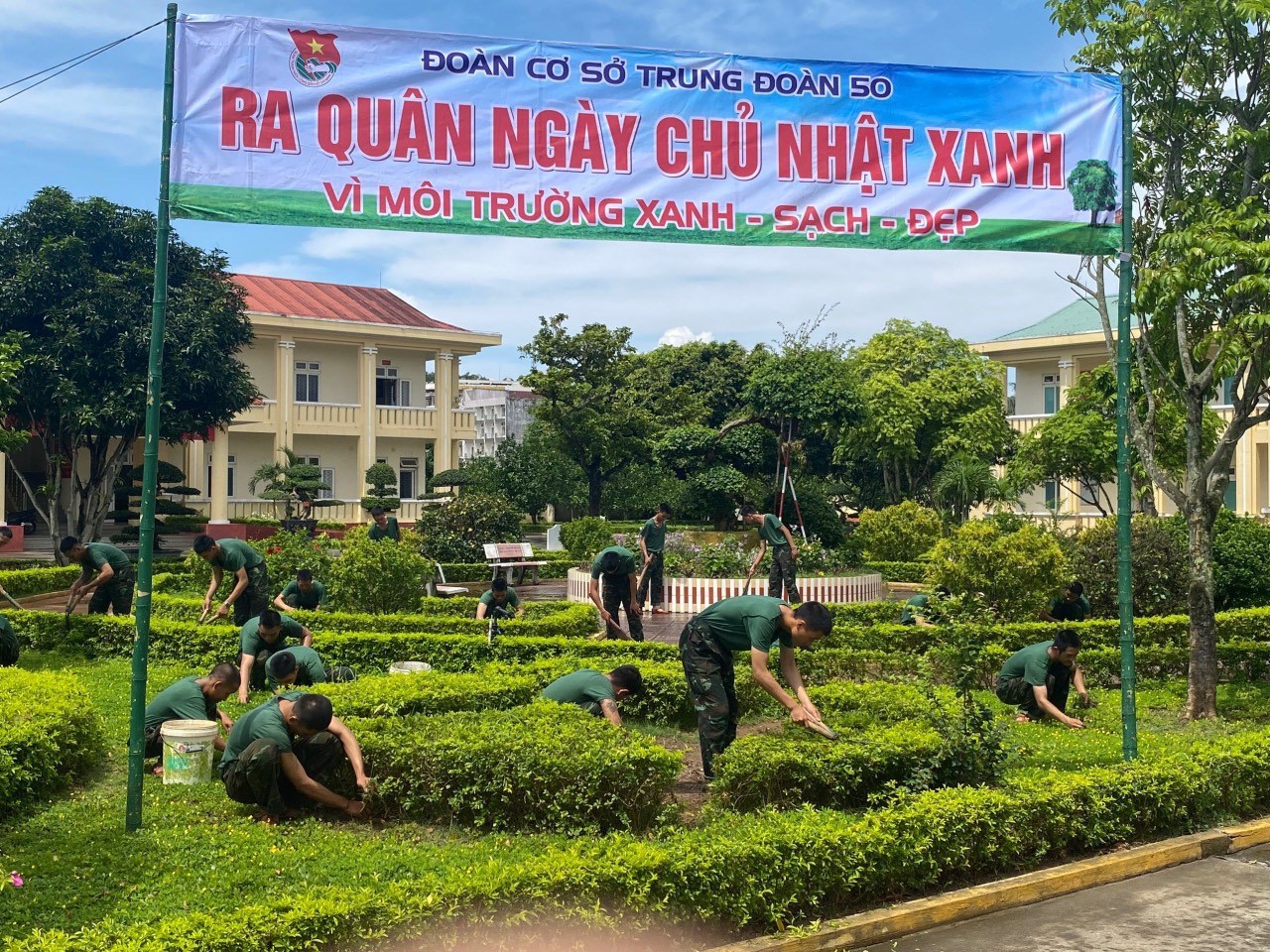 Tuổi trẻ Đoàn TNCS Hồ Chí Minh Bộ CHQS thành phố sôi nổi ra quân "Ngày Chủ Nhật xanh" năm 2023