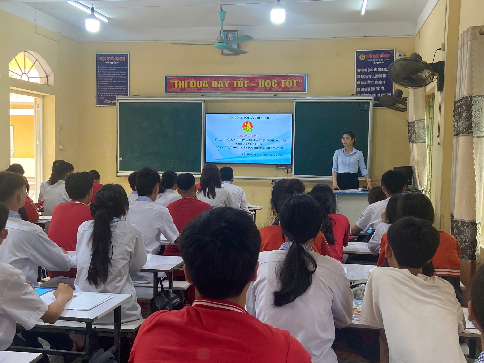 Hội đồng đội xã Chí Minh tổ chức hoạt động tư vấn hướng nghiệp và trải nghiệm nghề nghiệp cho học sinh THCS
