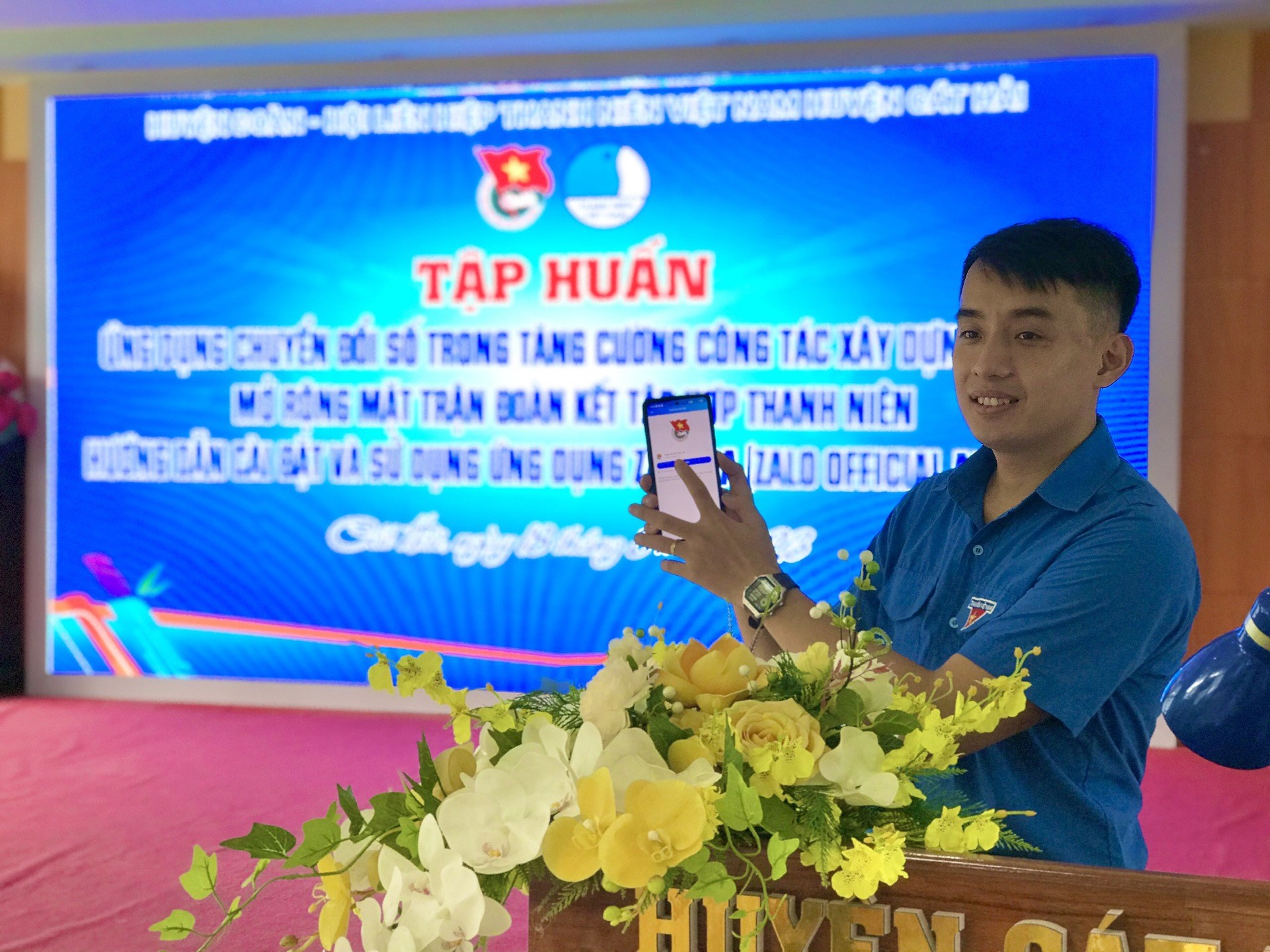 TẬP HUẤN ỨNG DỤNG CHUYỂN ĐỔI SỐ TRONG CÔNG TÁC XÂY DỰNG ĐOÀN, MỞ RỘNG MẶT TRẬN ĐOÀN KẾT TẬP HỢP THANH NIÊN; HƯỚNG DẪN CÀI ĐẶT VÀ SỬ DỤNG ỨNG DỤNG ZALO OA (ZALO OFFICIAL ACCOUNT)