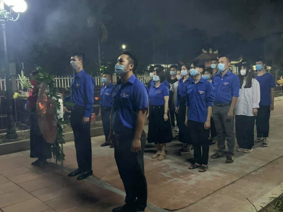 Lễ thắp nến tri ân xã Thái Sơn