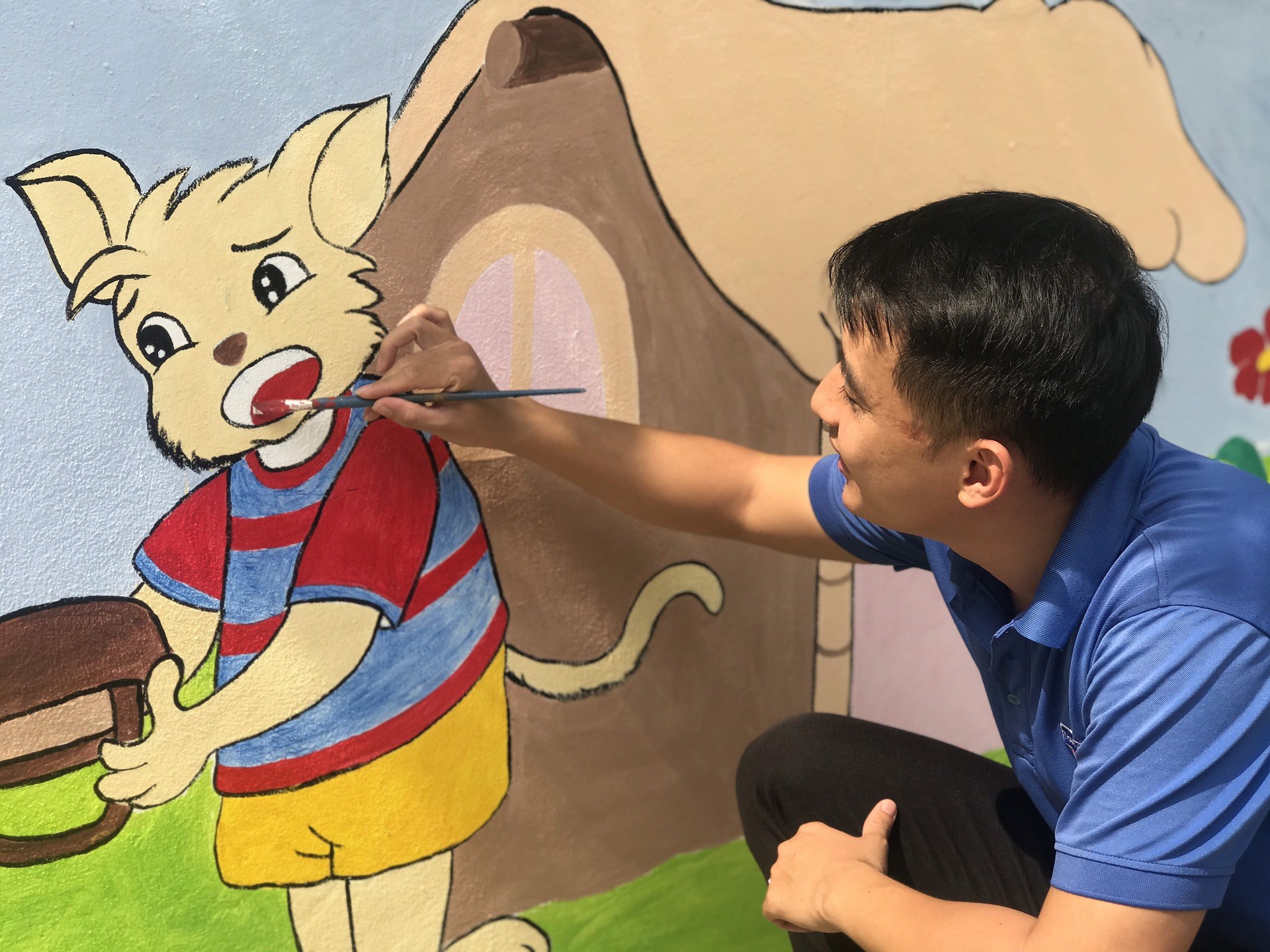 TUỔI TRẺ CÁT HẢI KHOÁC ÁO MỚI CHO NHỮNG BỨC TƯỜNG NƠI LÀNG QUÊ