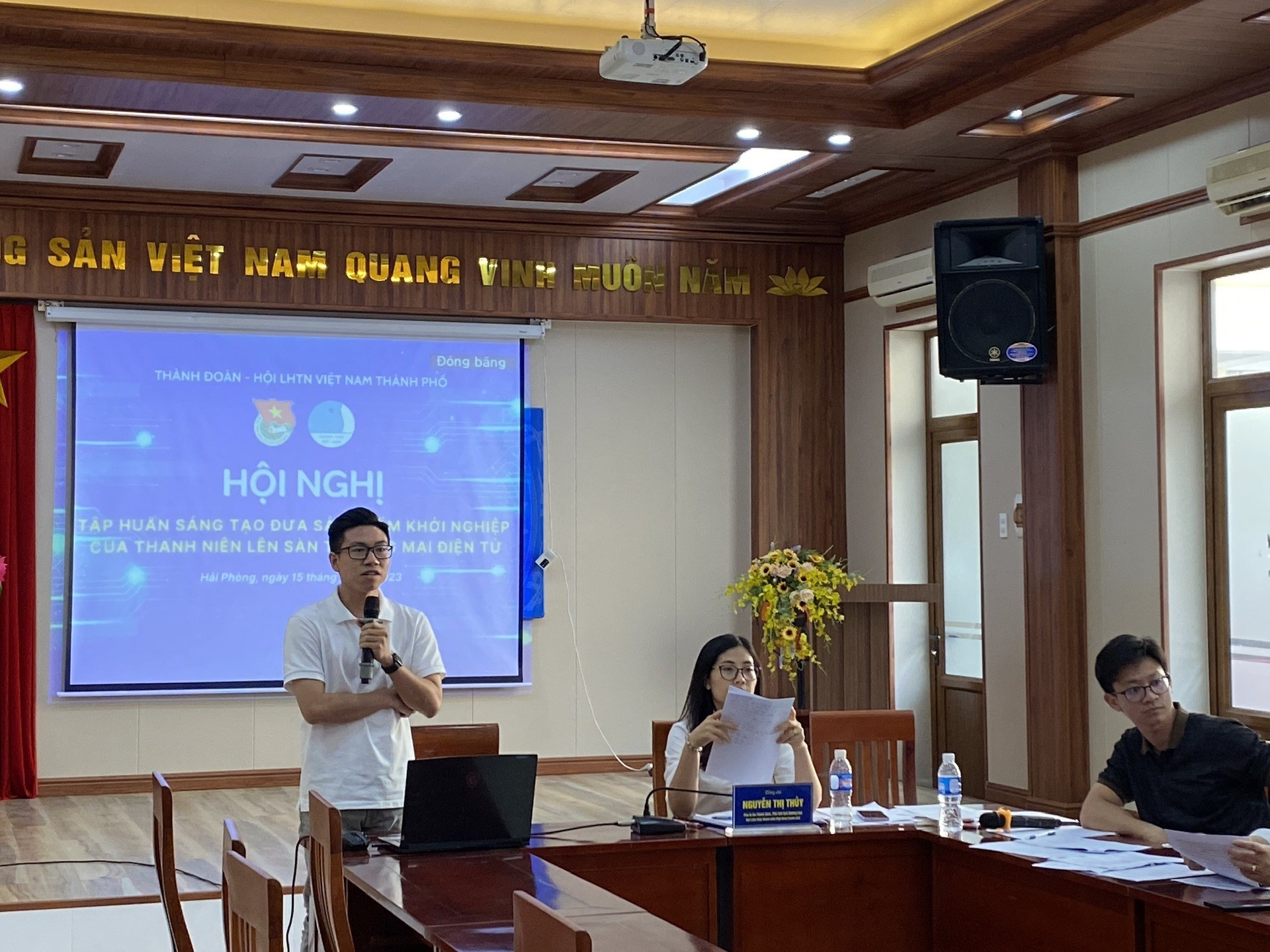 TẬP HUẤN SÁNG TẠO ĐƯA SẢN PHẨM KHỞI NGHIỆP CỦA THANH NIÊN LÊN SÀN THƯƠNG MẠI ĐIỆN TỬ