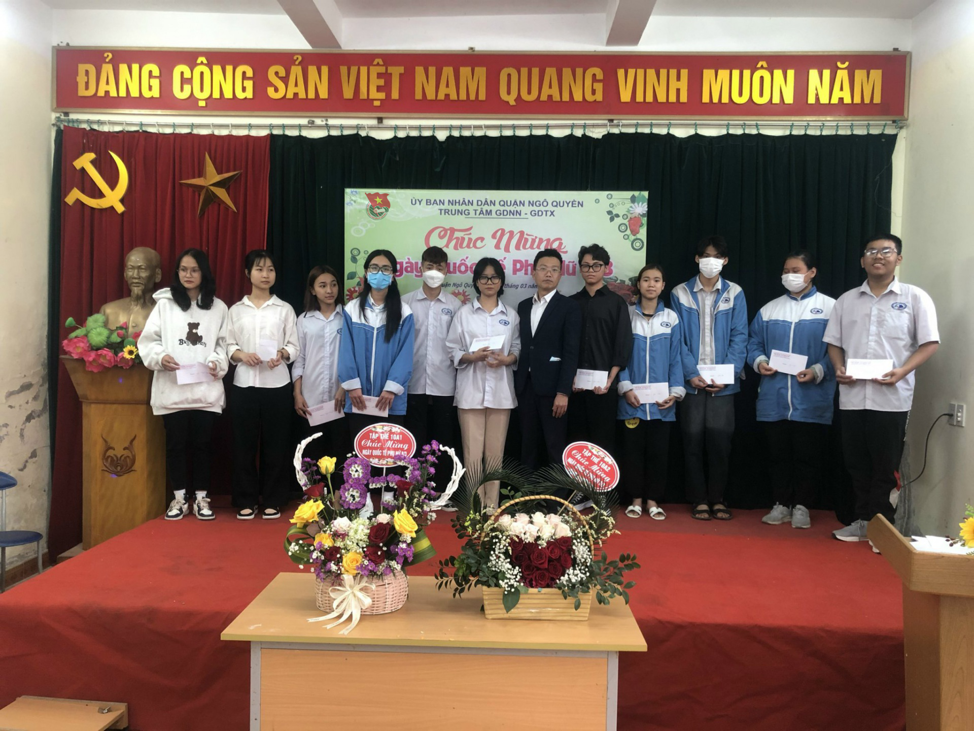 Chương trình kỷ niệm 113 năm Ngày quốc tế phụ nữ, học tập, tìm hiểu những giá trị văn hóa, truyền thống, những phẩm chất đẹp tiêu biểu của phụ nữ Việt.