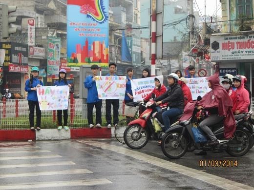 Đoàn viên thanh niên hưởng ứng Cuộc thi Thanh niên với an toàn giao thông năm 2014