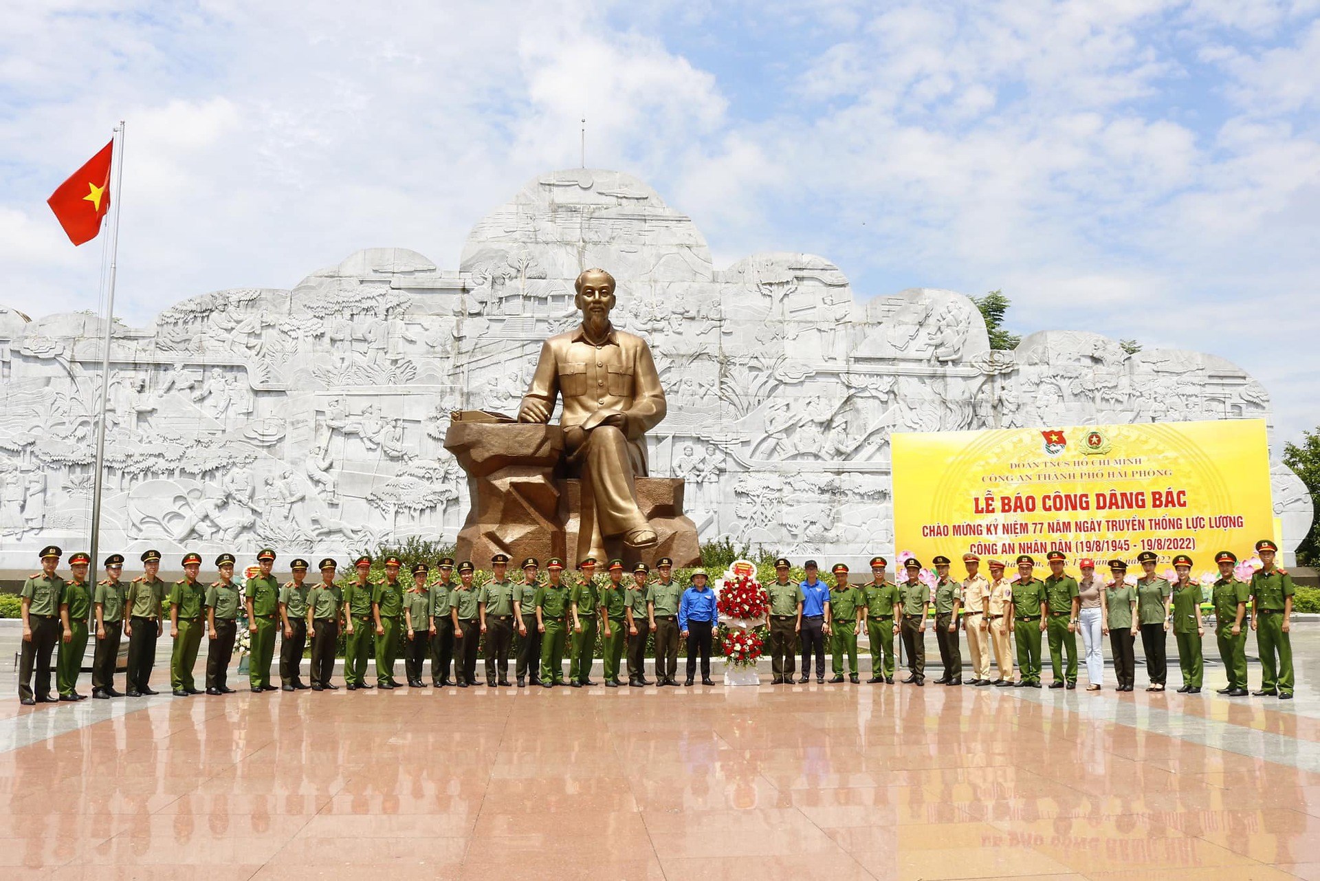 Đoàn Thanh niên Công an TP Hải Phòng tổ chức hoạt động về nguồn, báo công tại Thủ đô Hà Nội và Tỉnh Bắc Giang