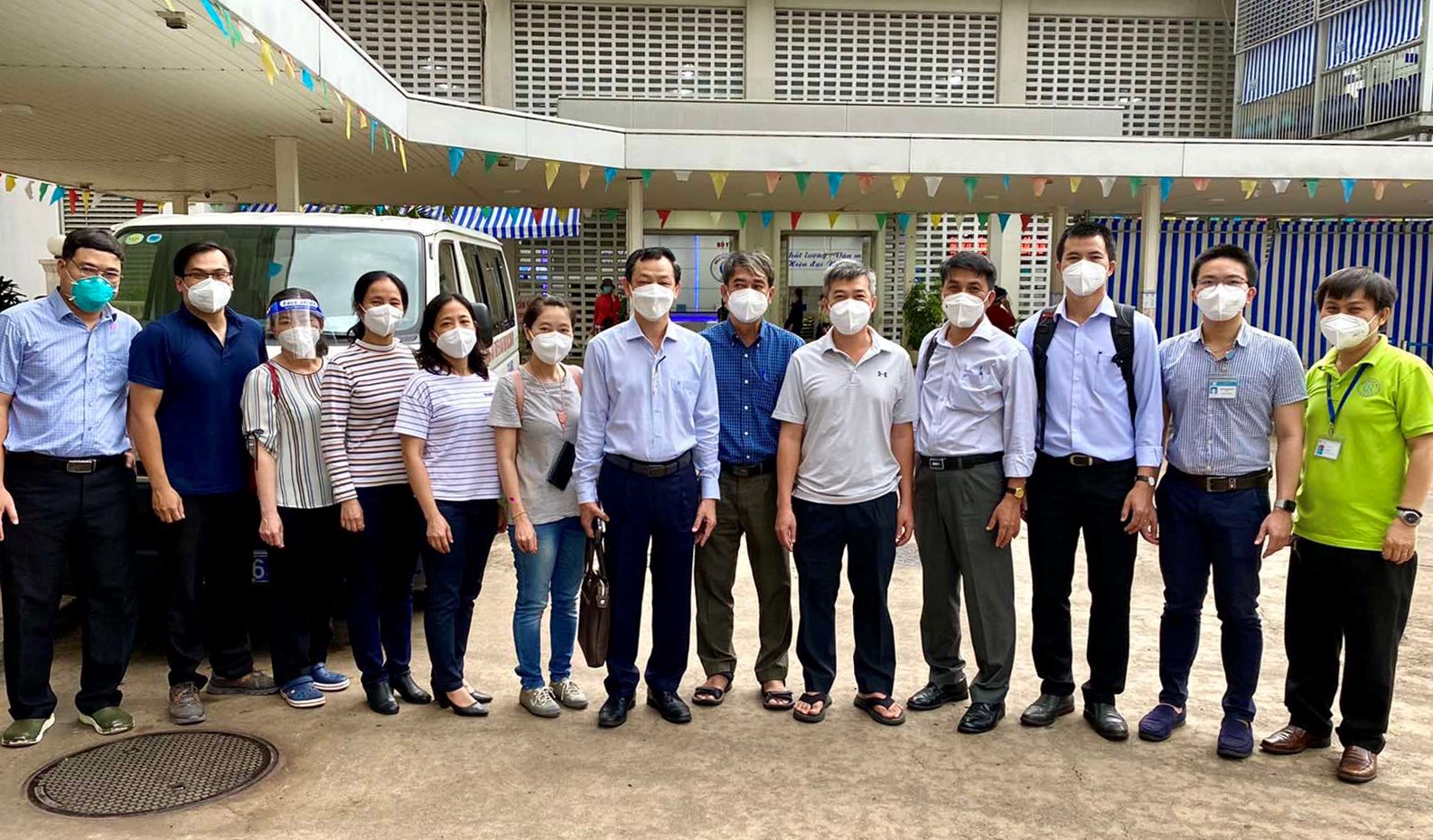 Trong gian khó, sáng ngời y đức: Những "vị tướng" ở tuyến đầu