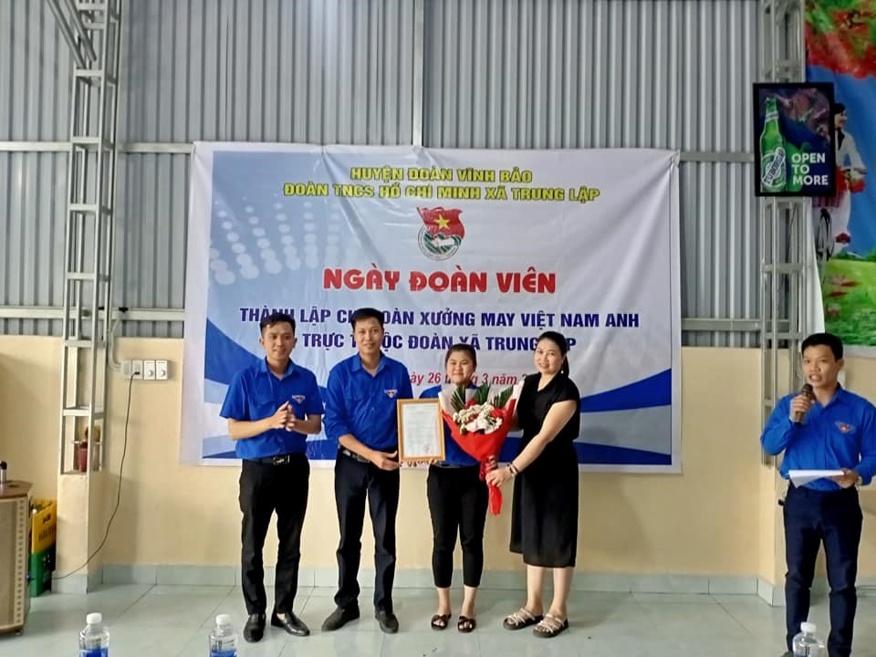 Ngày đoàn viên năm 2023 và công bố quyết định thành lập Chi đoàn Xưởng may Việt Nam Anh