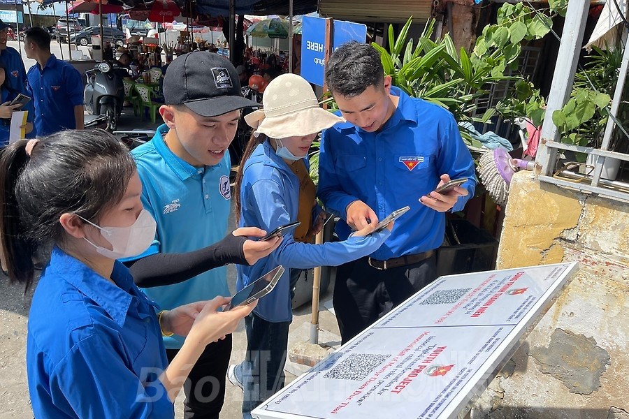 HÀNH TRÌNH TUỔI TRẺ ĐẾN VỚI ĐỊA CHỈ ĐỎ - RA MẮT CÔNG TRÌNH THANH NIÊN "CHUYỂN ĐỔI SỐ TRONG QUẢNG BÁ DI TÍCH LỊCH SỬ VĂN HÓA“- NHÀ TƯỞNG NIỆM ANH HÙNG LLVTND - LIỆT SĨ ĐOÀN ĐỨC THÁI (HUYỆN CÁT HẢI)