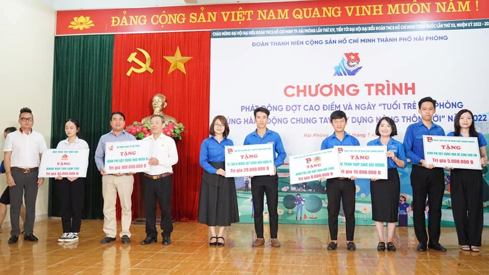 TUỔI TRẺ KHỐI CÁC CƠ QUAN THÀNH PHỐ TRAO TẶNG KINH PHÍ HỖ TRỢ XÂY NHÀ NHÂN ÁI TRÊN ĐỊA BÀN XÃ TÂN TRÀO, HUYỆN KIẾN THUỴ