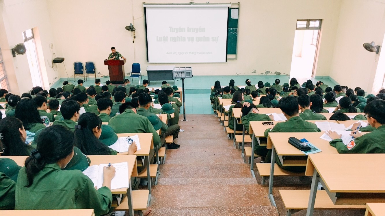 1605171860-luật nvqs