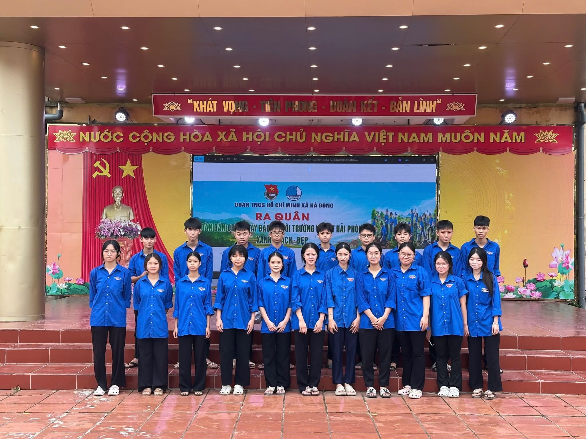 TUỔI TRẺ HÀ ĐÔNG TRỒNG CÂY CHUNG TAY XÂY DỰNG CẢNH QUAN XANH – SẠCH – ĐẸP