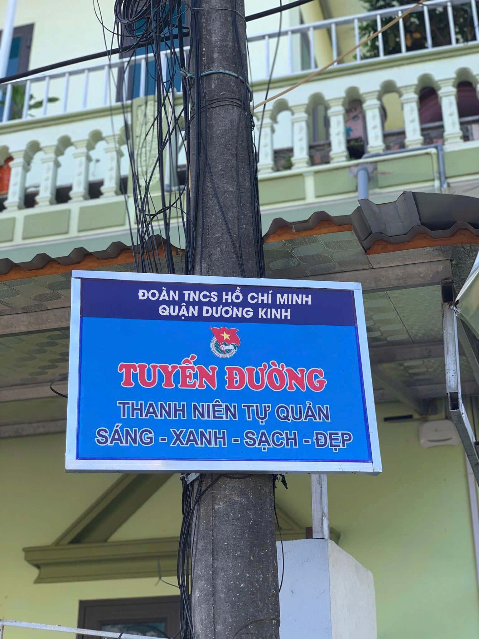 Đoàn TNCS Hồ Chí Minh quận Dương Kinh ra mắt Công trình thanh niên Tuyến đường Sáng-Xanh-Sạch-Đẹp và kêu gọi đoàn viên dọn dẹp các tuyến phố