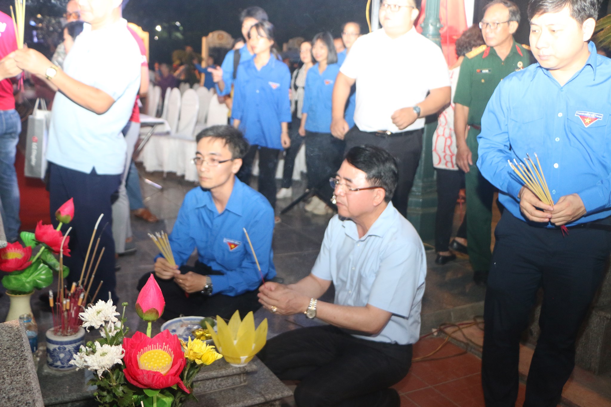 Lễ thắp nến tri ân các anh hùng liệt sỹ kỷ niệm 73 năm Ngày Thương binh liệt sỹ (27/7/1947 - 27/7/2020)