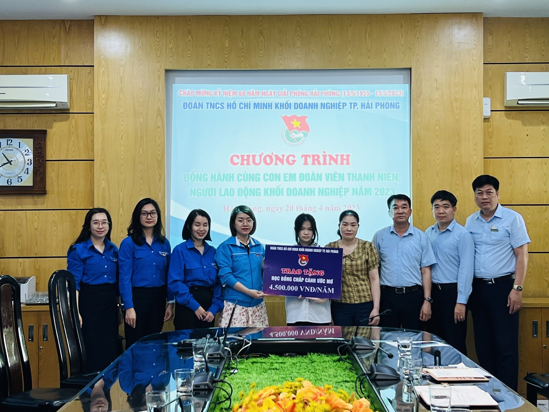 TUỔI TRẺ KHỐI DOANH NGHIỆP TÍCH CỰC THAM GIA CÁC HOẠT ĐỘNG TÌNH NGUYỆN, AN SINH XÃ HỘI