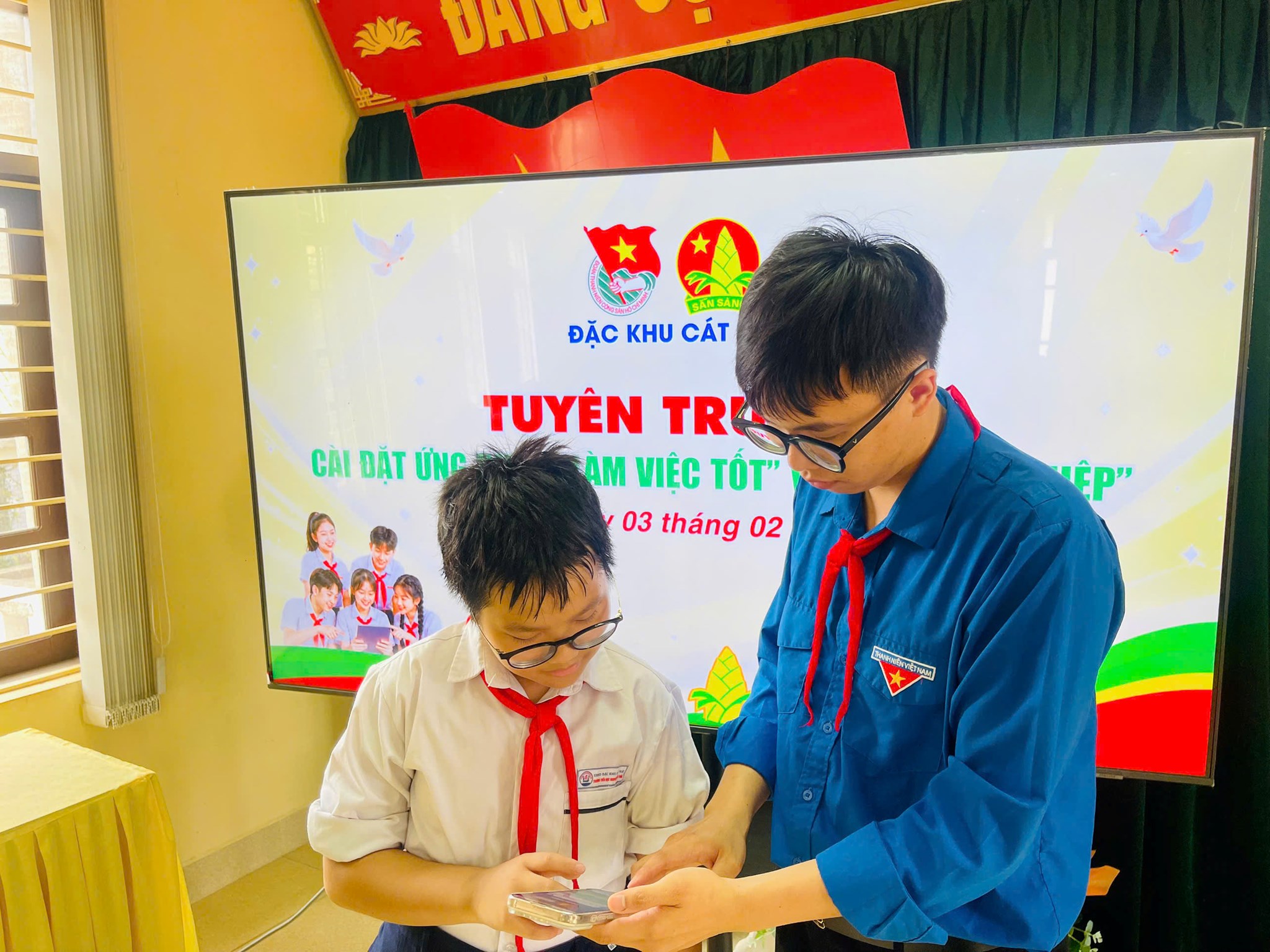 TUYÊN TRUYỀN CÀI ĐẶT ỨNG DỤNG "LÀM VIỆC TỐT" VÀ "HƯỚNG NGHIỆP" NĂM 2026