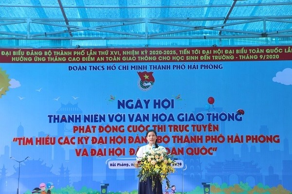 1600938663-.c Vương Toàn Thu Thủy - UVBCH TWĐ, PBT TĐ phát biểu khai mạc