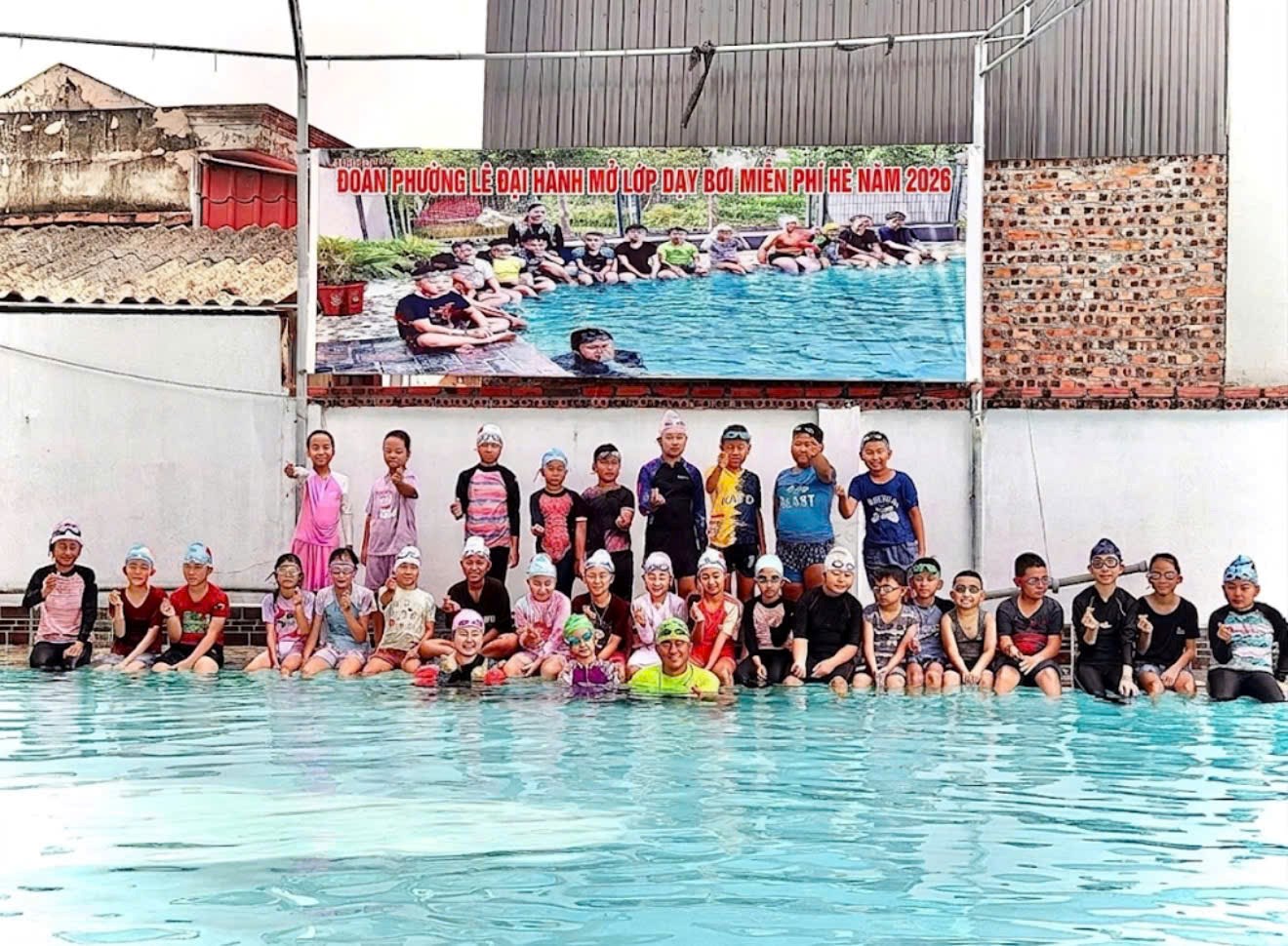LÊ ĐẠI HÀNH TỔ CHỨC LỚP DẬY BƠI MIỄN PHÍ