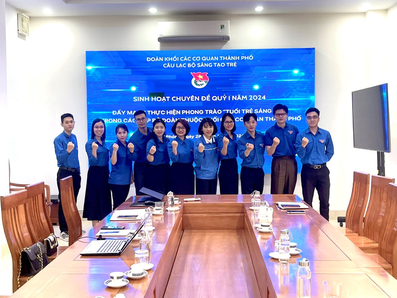 SINH HOẠT CÂU LẠC BỘ SÁNG TẠO TRẺ QUÝ I  VỚI CHỦ ĐỀ "ĐẨY MẠNH THỰC HIỆN PHONG TRÀO TUỔI TRẺ SÁNG TẠO TRONG CÁC CẤP BỘ ĐOÀN THUỘC KHỐI CÁC CƠ QUAN THÀNH PHỐ"
