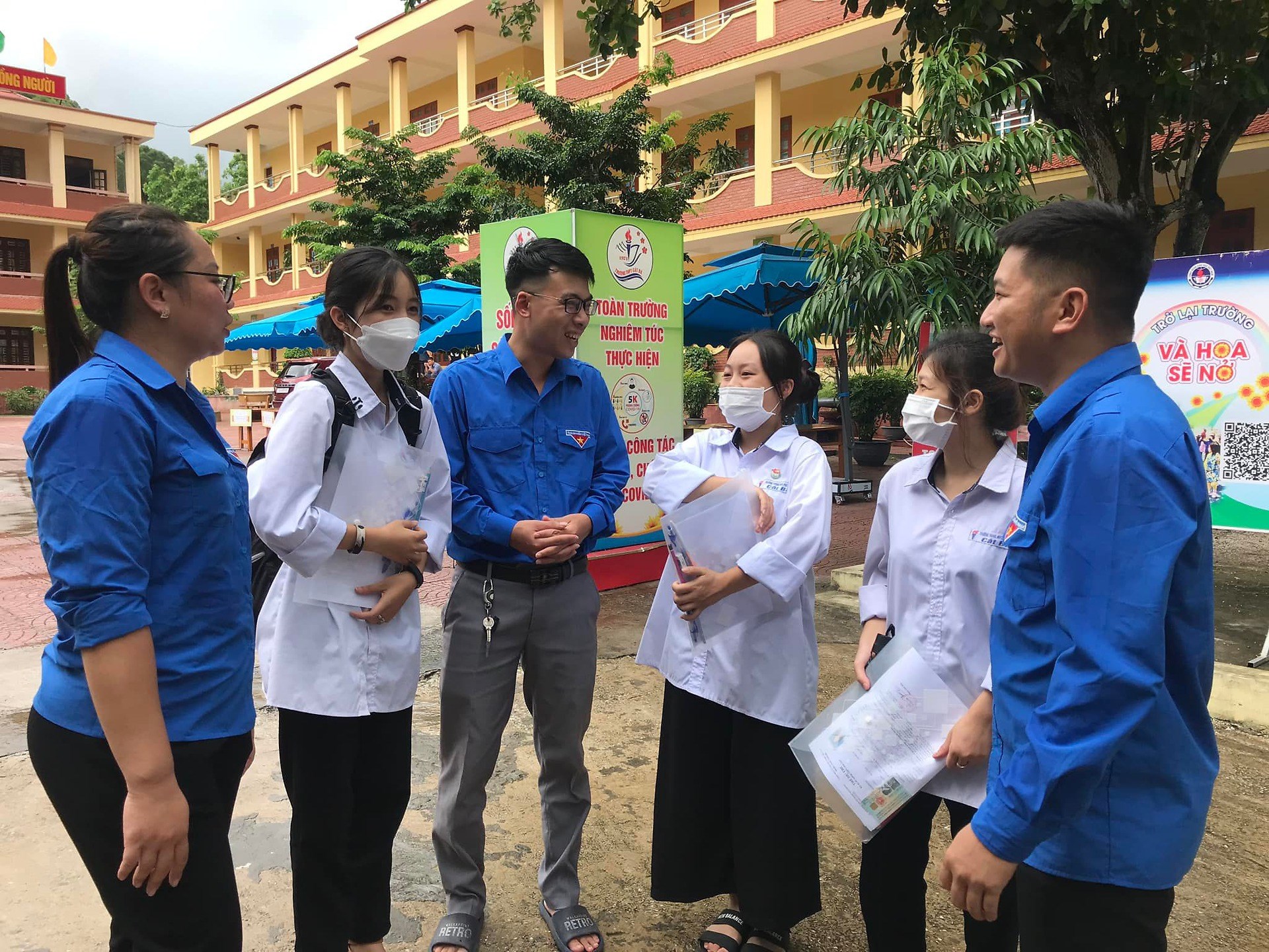 TIẾP SỨC MÙA THI 2022 - HÃY TỰ TIN, CHÚNG TÔI ĐI CÙNG BẠN