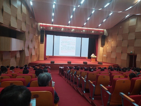 Cán bộ Đoàn tham gia học tập, quán triệt Nghị quyết Hội nghị lần thứ năm Ban Chấp hành Trung ương Đảng khóa XIII