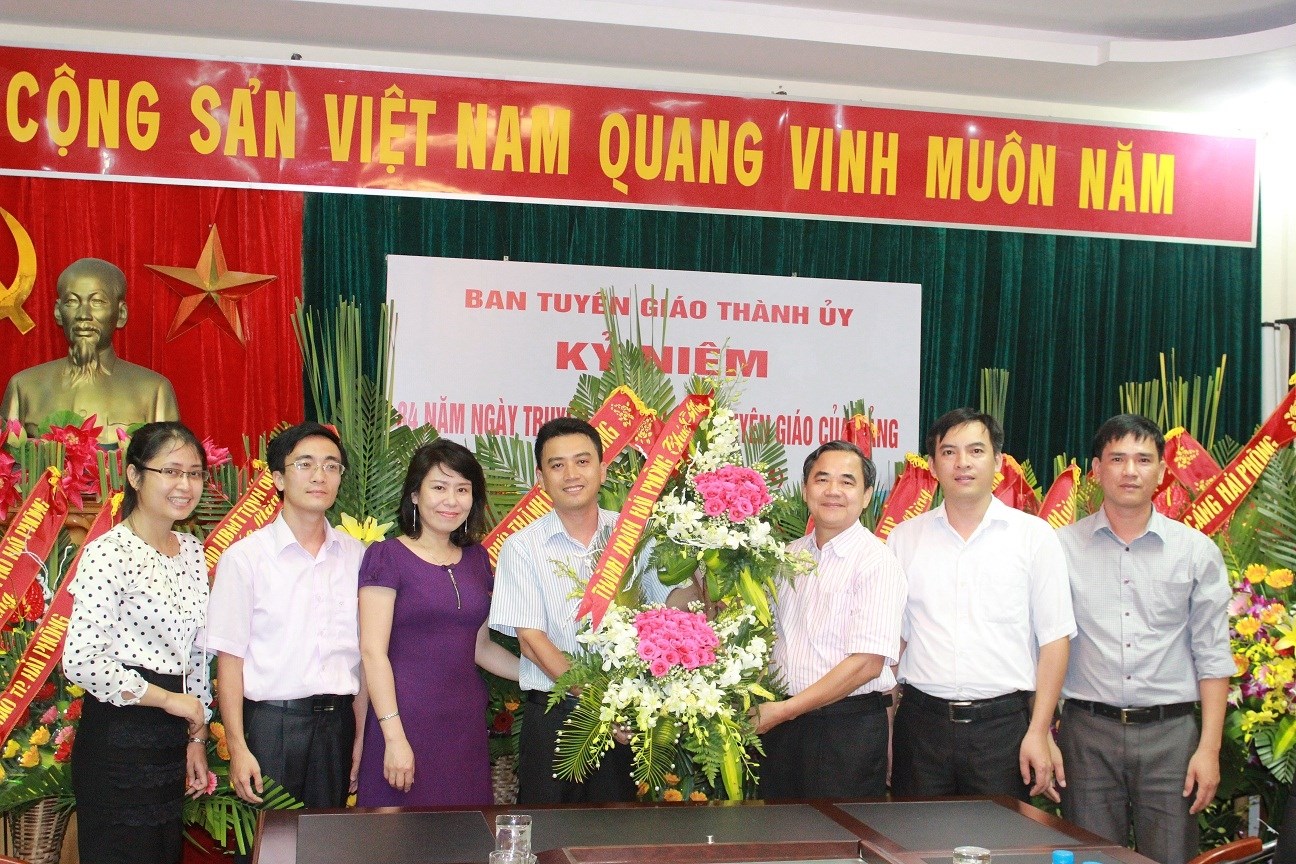 Thường trực Thành đoàn: Chúc mừng kỷ niệm 84 năm Ngày truyền thống công tác Tuyên giáo