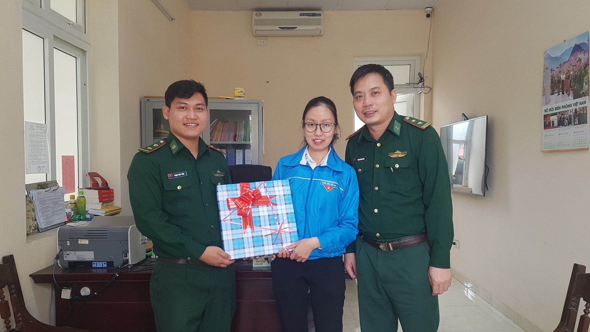 Gương thanh niên tiêu biểu học tập và làm việc theo gương đạo đức Hồ Chí Minh