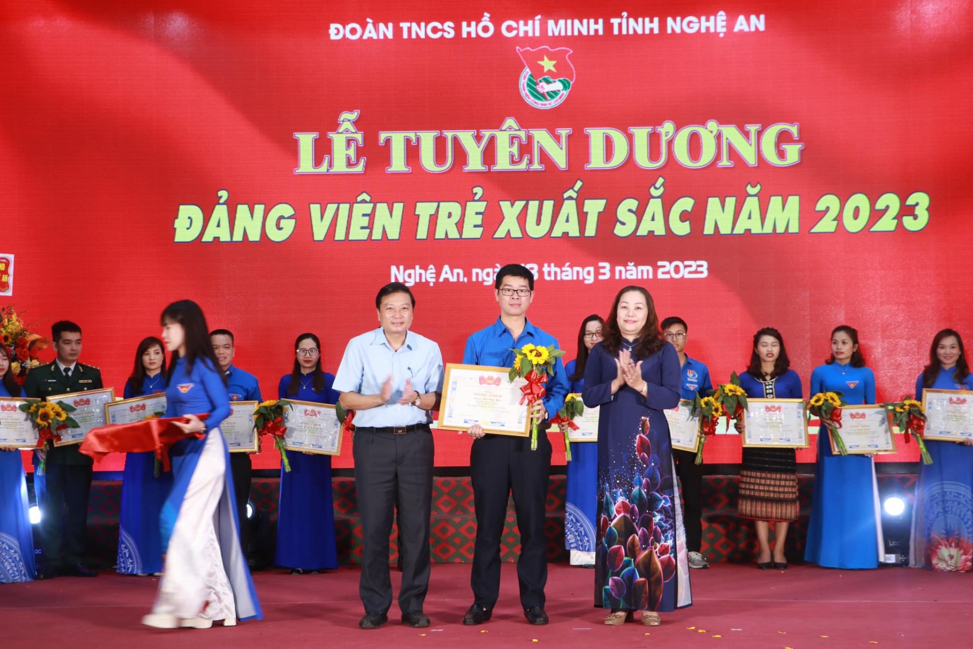 Đảng viên trẻ Trần Đăng Khoa - Công ty Điện lực Nghệ An: Gương sáng học tập và làm theo lời Bác