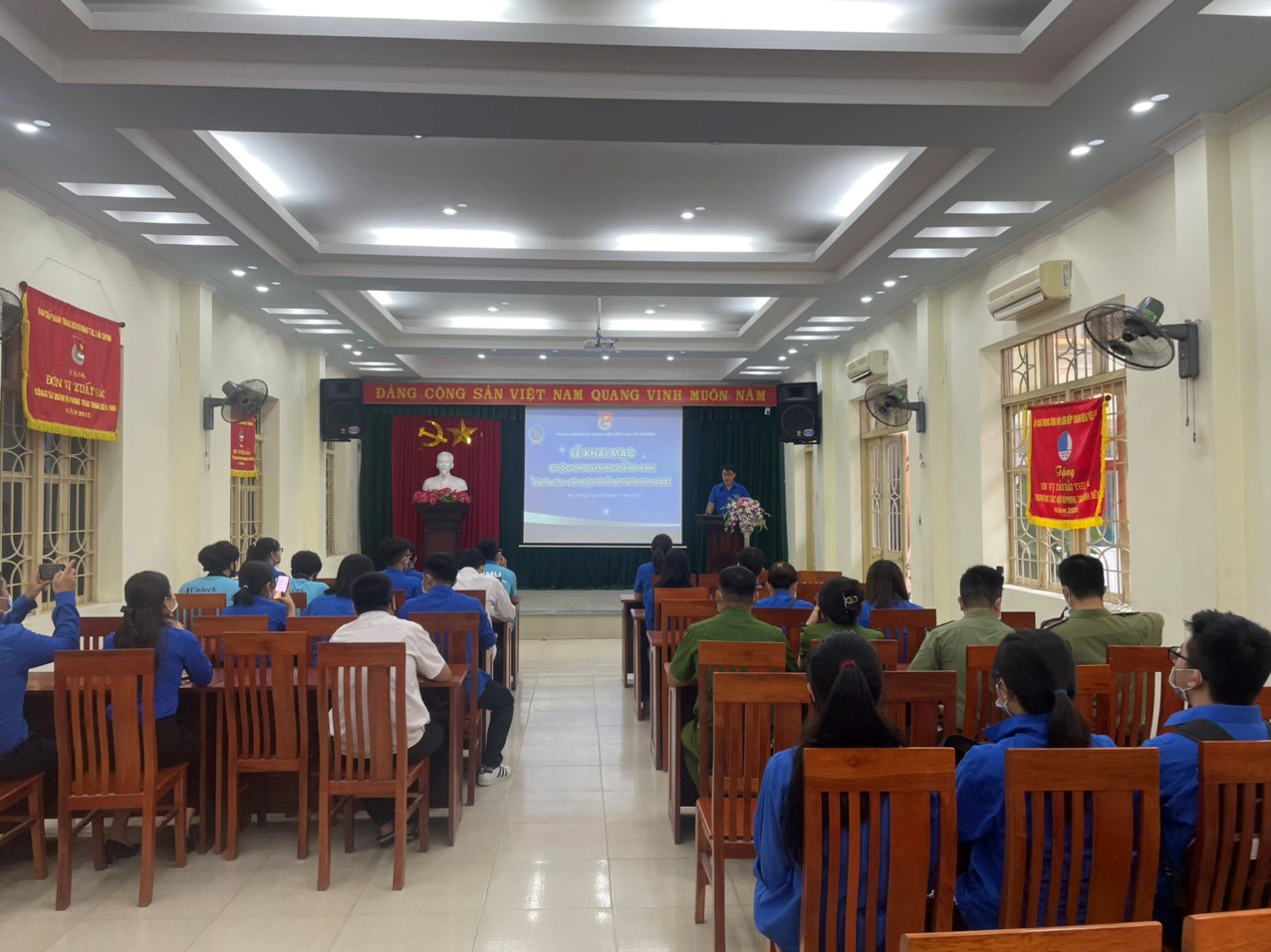 Lễ khai mạc Cuộc thi Olympic tiếng Anh dành cho cán bộ trẻ lần thứ III năm 2021