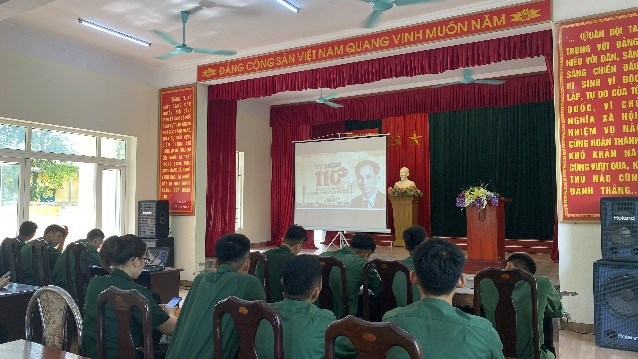 Đoàn TN Bộ chỉ huy quân sự thành phố Hải Phòng sinh hoạt chính trị nhân dịp kỷ niệm 110 năm Ngày Bác Hồ ra đi tìm đường cứu nước