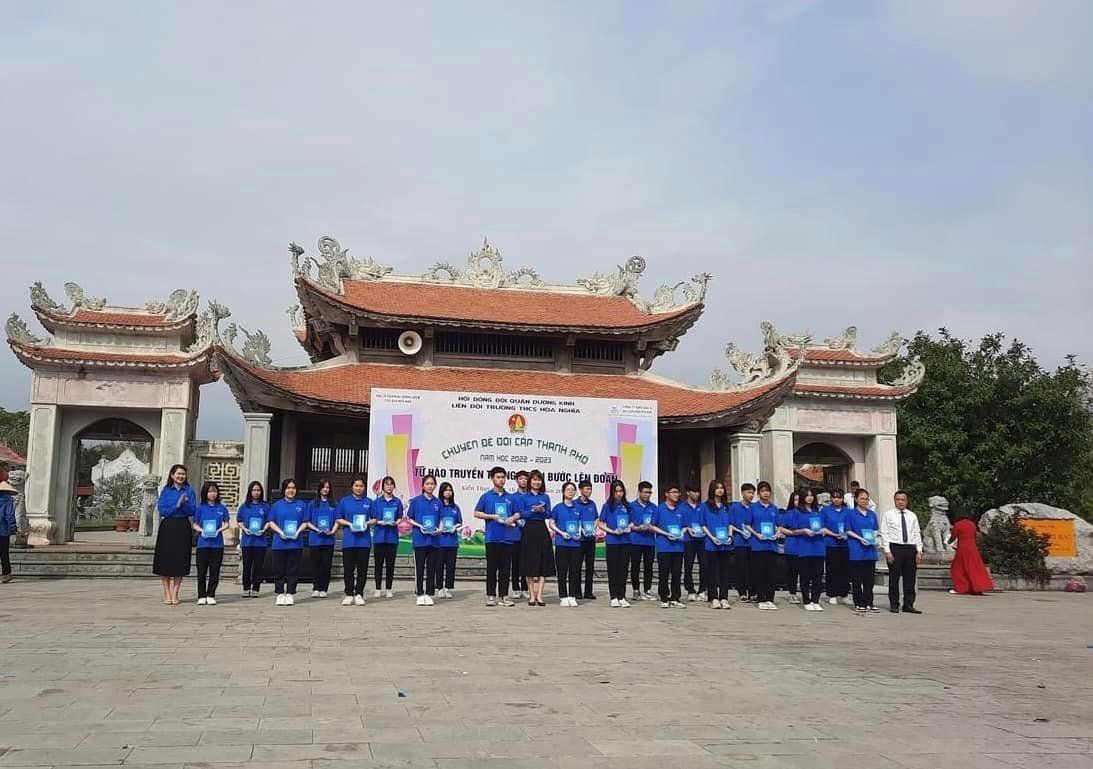 Quận đoàn - Hội đồng Đội quận chỉ đạo Liên đội Trường THCS Hoà Nghĩa tổ chức ngày hội “Tự hào truyền thống- Tiến bước lên Đoàn”  tại Khu tưởng niệm Vương triều Mạc