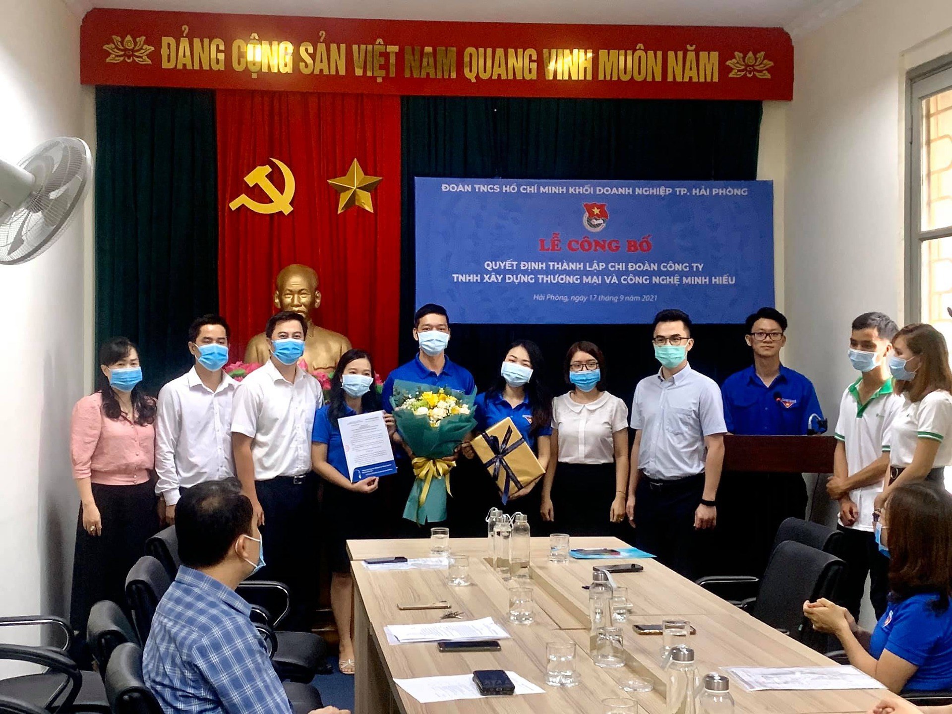 Lễ công bố Quyết định thành lập Chi đoàn cơ sở công Ty TNHH Xây dựng Thương mại và công nghệ Minh Hiếu