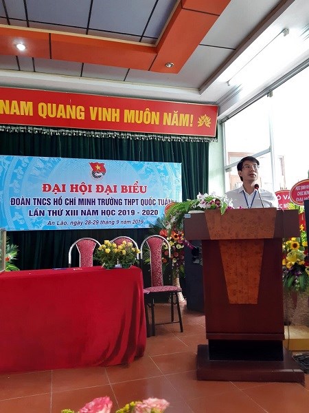 THẦY GIÁO NHIỆT HUYẾT VỚI CÔNG TÁC ĐOÀN