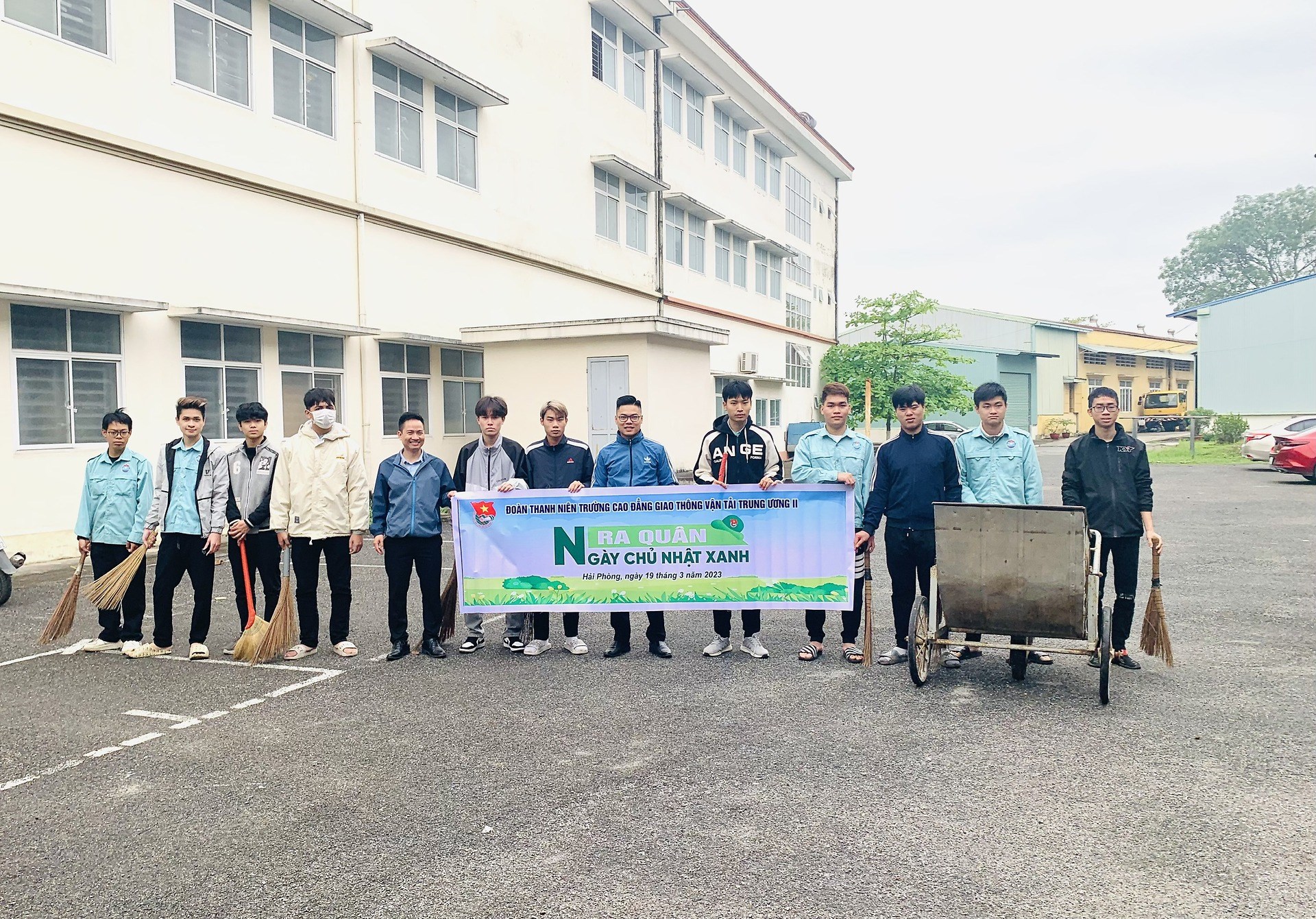 Phát động ngày chủ nhật xanh năm 2023 trường Cao đẳng Giao thông vận tải Trung ương II