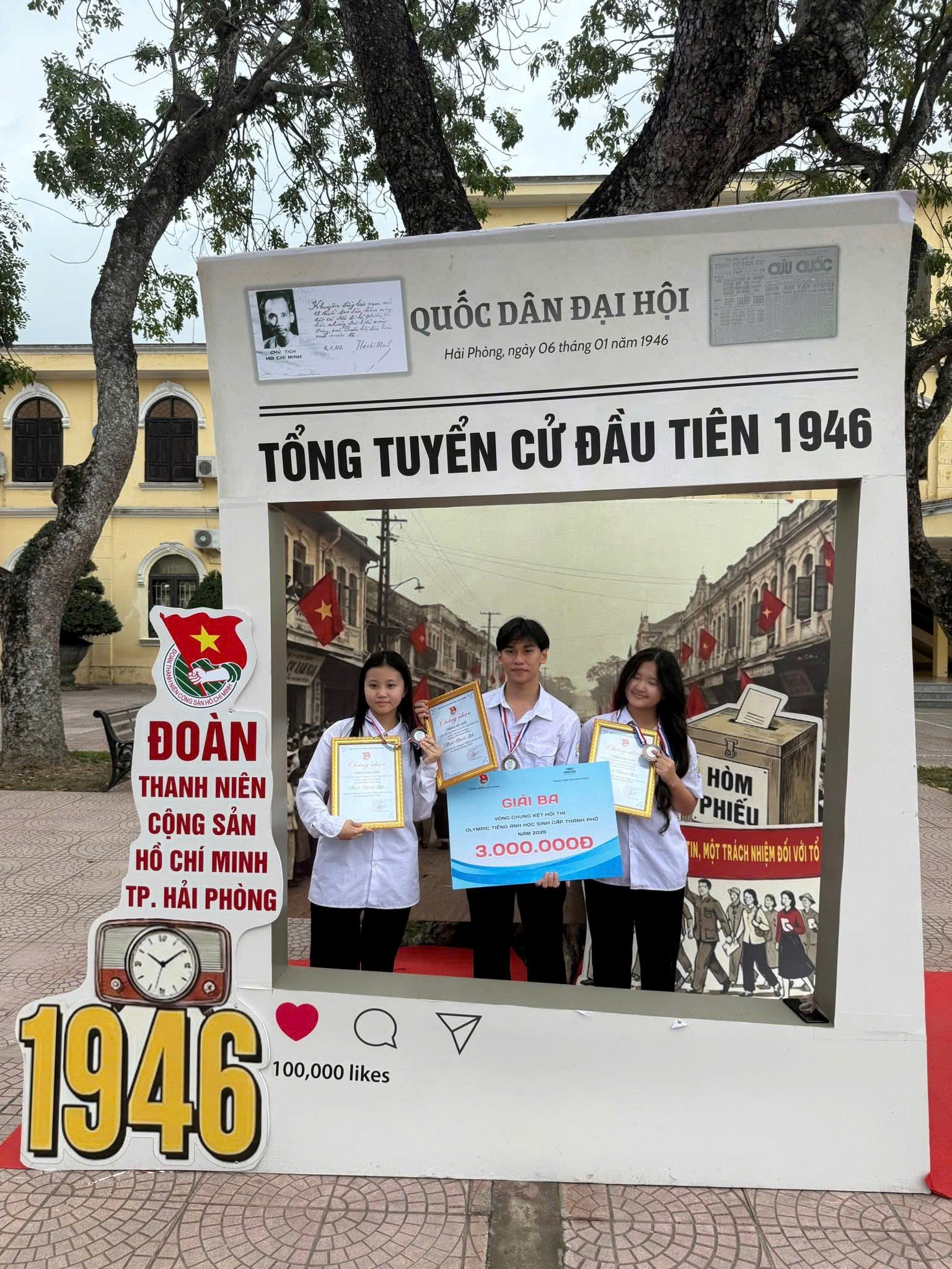 ĐOÀN THANH NIÊN PHƯỜNG LƯU KIẾM “CHECK-IN VỚI NGÀY HỘI BẦU CỬ”