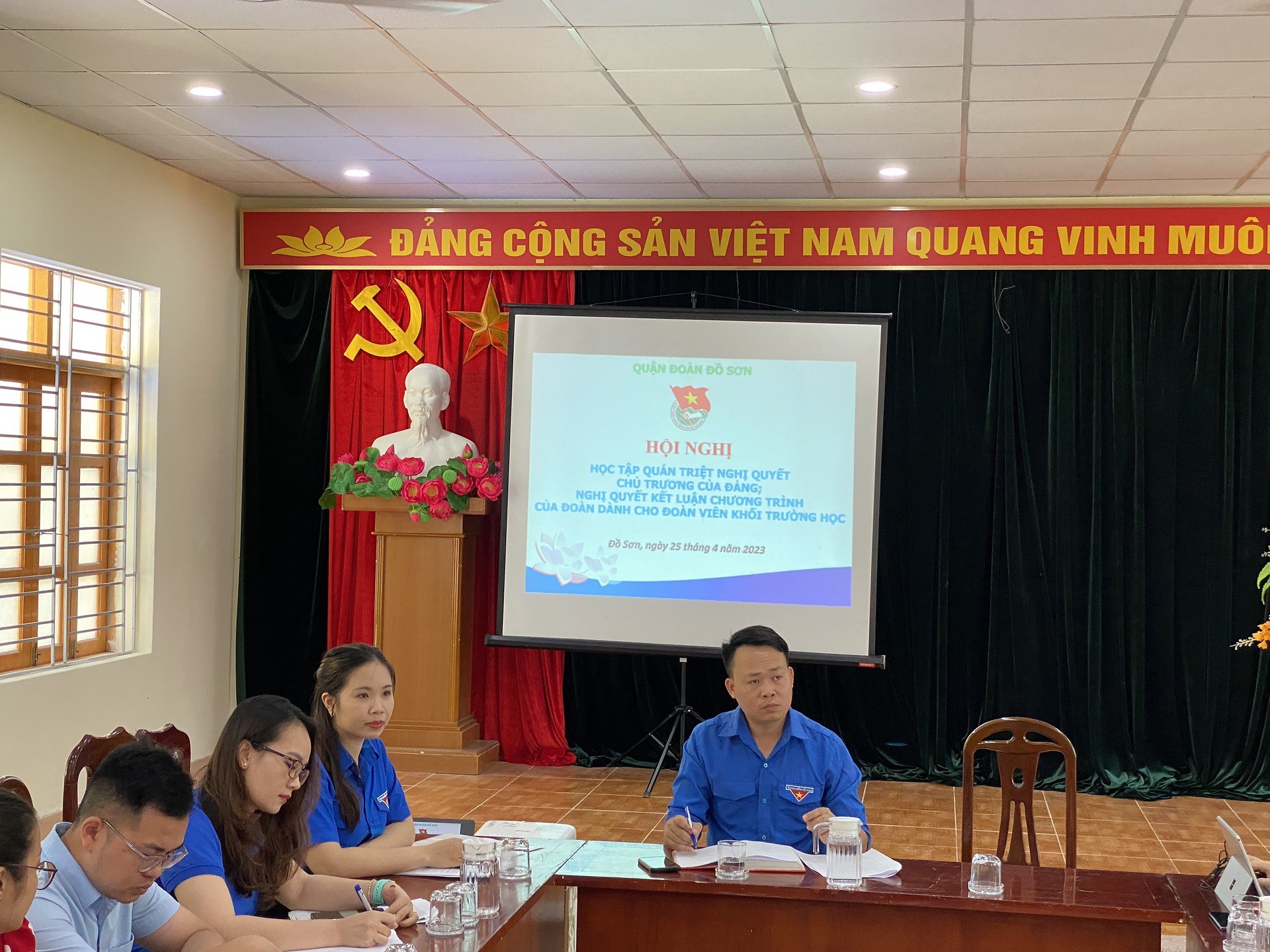 Quận đoàn Đồ Sơn tổ chức Hội nghị học tập quán triệt Nghị quyết, chủ trương của Đảng, Nghị quyết, kết luận Chương trình của Đoàn dành cho đoàn viên khối trường học