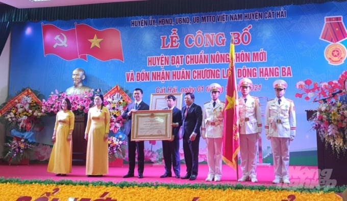 [TÁC PHẨM DỰ THI CUỘC THI “TUYỀN TRUYỀN CÁC MÔ HÌNH “DÂN VẬN KHÉO” THAM GIA XÂY DỰNG NÔNG THÔN MỚI, ĐÔ THỊ VĂN MINH VÀ CHUYỂN ĐỔI SỐ” 2023] - BƯỚC CHUYỂN MÌNH TRONG XÂY DỰNG NÔNG THÔN MỚI TẠI HUYỆN CÁT HẢI