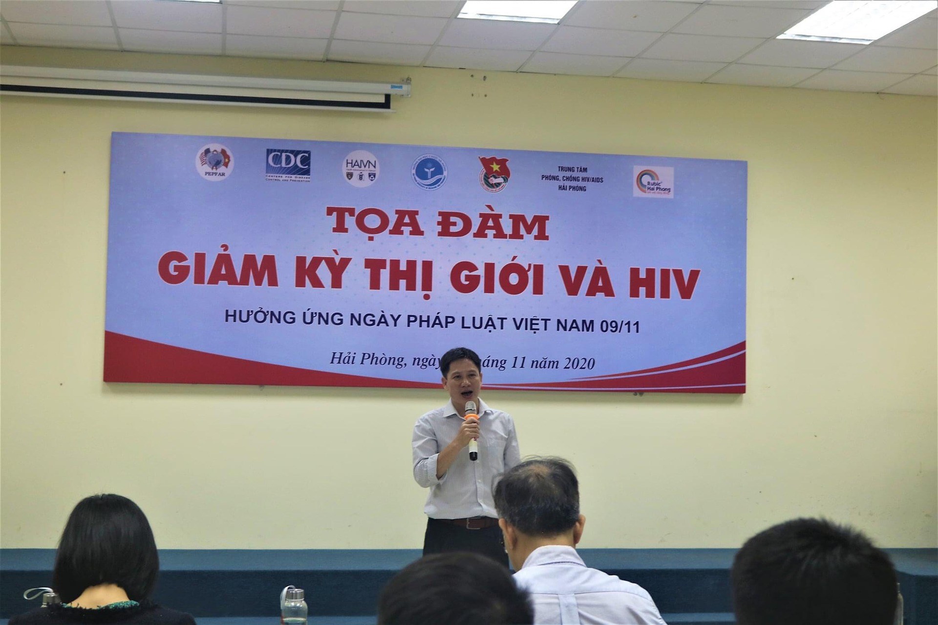 Đoàn Thanh niên - Hội Sinh viên Trường Đại học Y Dược Hải Phòng tổ chức tọa đàm "Giảm kỳ thị giới và HIV"