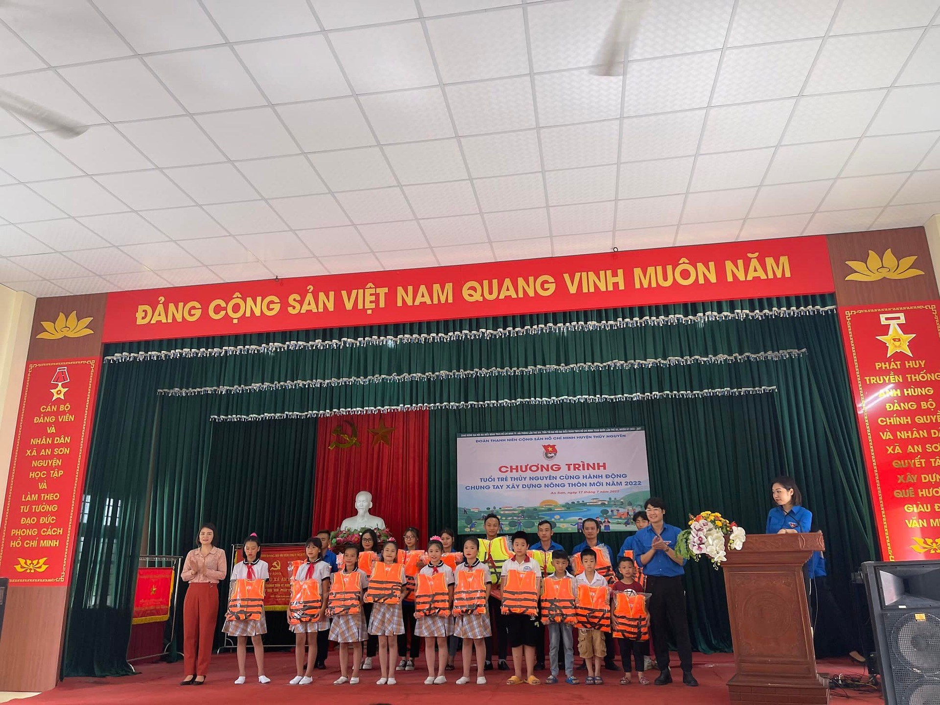 Ban Thường vụ Huyện đoàn Thủy Nguyên tổ chức chương trình phát động Ngày “Tuổi trẻ Thủy Nguyên cùng hành động chung tay xây dựng nông thôn mới” năm 2022