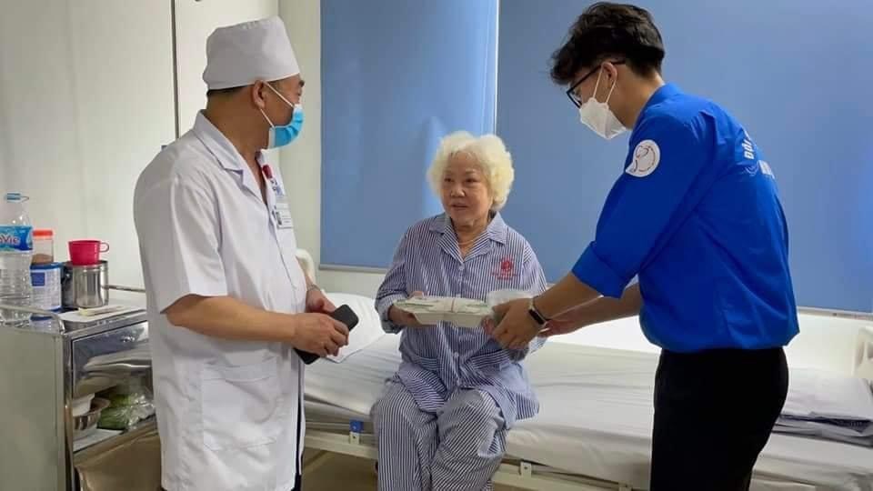 "CƠM 3 NGHÌN - CHIA SẺ TÌNH THÂN"  - Tháng Thanh Niên 2024