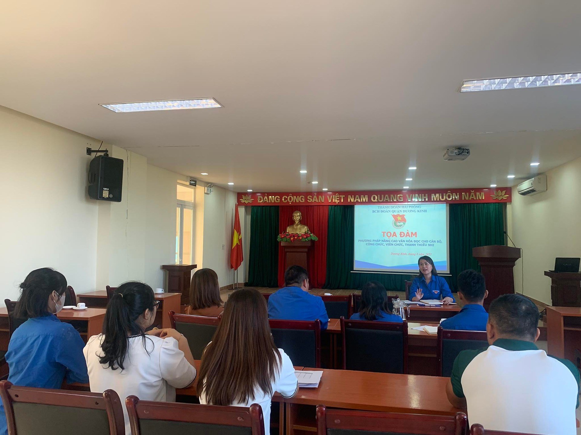 Tọa đàm “Phương pháp nâng cao văn hóa đọc cho cán bộ, công chức, viên chức, thanh thiếu niên”