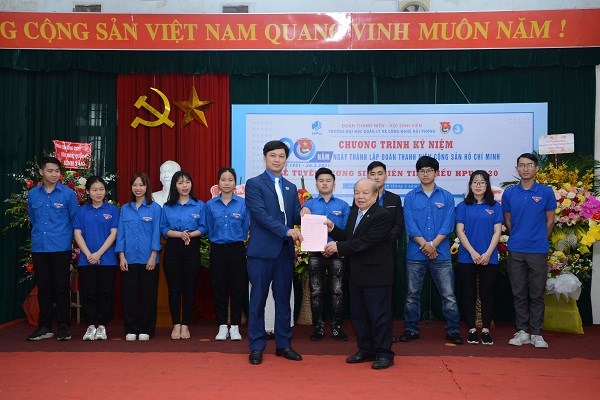 Công tác phát triển Đảng tại Đoàn trường HPU năm 2021
