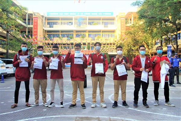 Tập huấn kiến thức an toàn giao thông và kỹ năng lái xe an toàn cho đoàn viên tại HPU