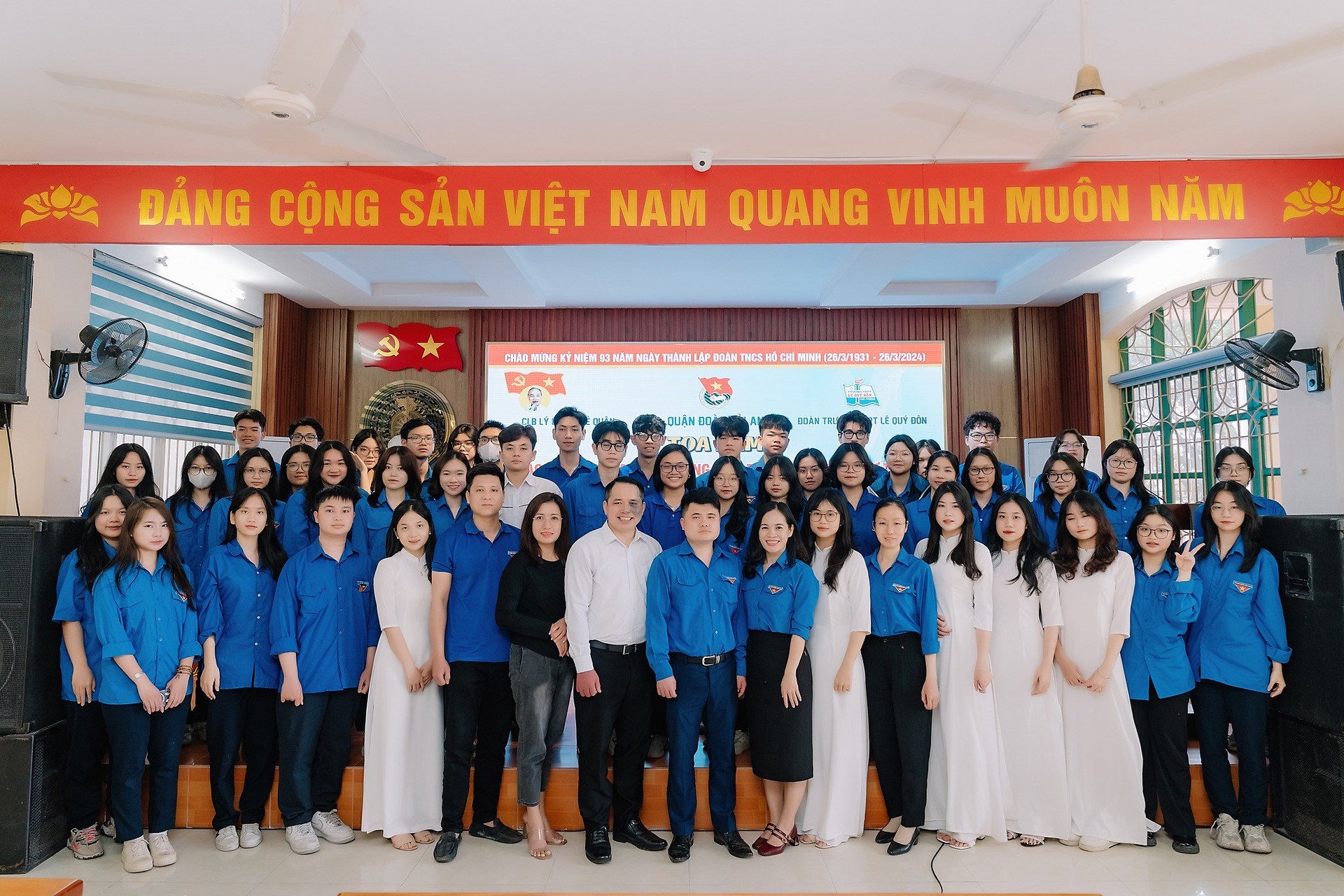 Quận đoàn Hải An chỉ đạo CLB Lý luận trẻ quận phối hợp Đoàn trường THPT Lê Quý Đôn tổ chức Toạ đàm "Trách nhiệm của ĐVTN trong bảo vệ nền tảng tư tưởng của Đảng, phản bác các quan điểm sai trái, thù địch"